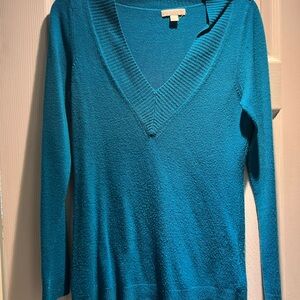Women's V-Neck Sweater - Teal
